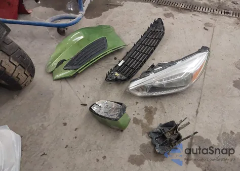 2018 Ford Focus Se из США, поврежденный, VIN 1FADP3F21JL310087